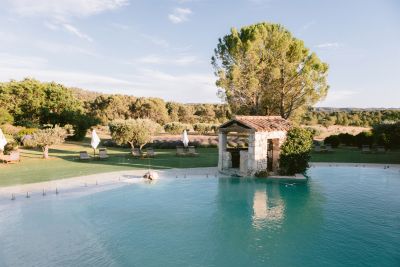 mas 17 Pièces en location saisonnière sur EYGALIERES (13810) Vacances Mas Eygalières 17 Pièces 900 m²