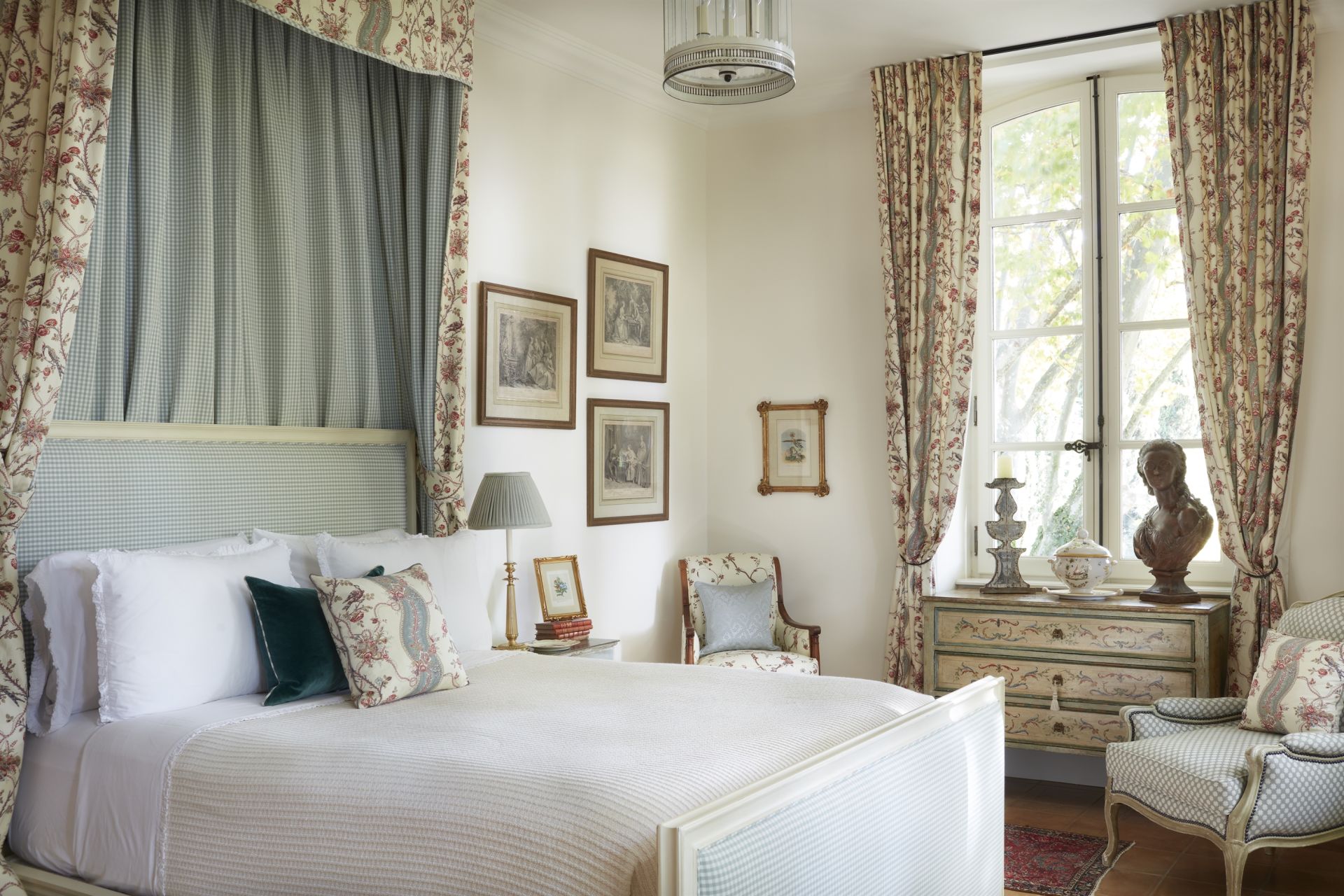 mas 18 Pièces en location saisonnière sur AVIGNON (84000)