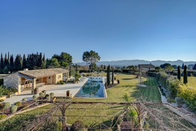 Rental House Saint-Rémy-de-Provence 8 Rooms 450 m²