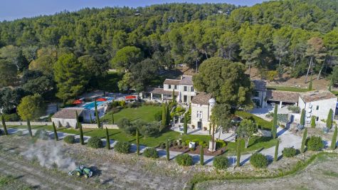 Rental Mas Les Baux-de-Provence 15&nbsp;Rooms 570&nbsp;m²