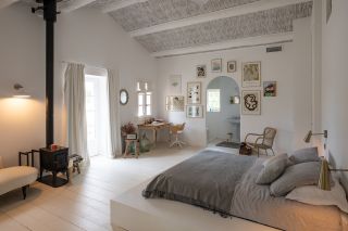 mas 9 Rooms for seasonal rent on ST REMY DE PROVENCE (13210)