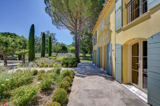 house 17 Rooms for seasonal rent on AIX EN PROVENCE (13100)
