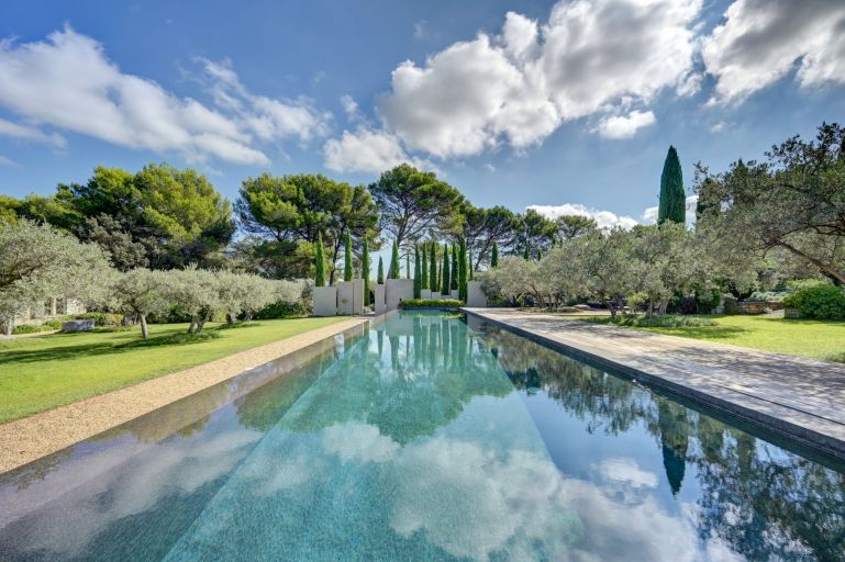 mas 10 Rooms for seasonal rent on ST REMY DE PROVENCE (13210)