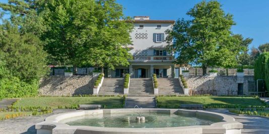 Vacances Maison Aix-en-Provence 8&nbsp;Pièces 380&nbsp;m²