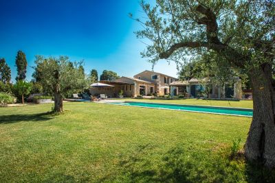 maison 6 Pièces en location saisonnière sur ST REMY DE PROVENCE (13210) Vacances Maison Saint-Rémy-de-Provence 6 Pièces 290 m²