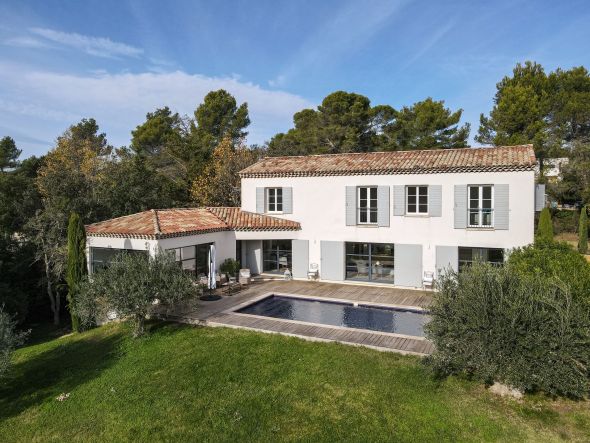Vente Maison Aix-en-Provence 7&nbsp;Pièces 230&nbsp;m²
