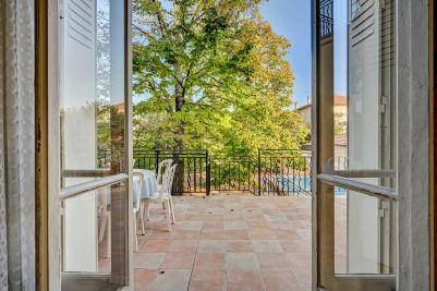 Sale House Aix-en-Provence 13&nbsp;Rooms 370&nbsp;m²