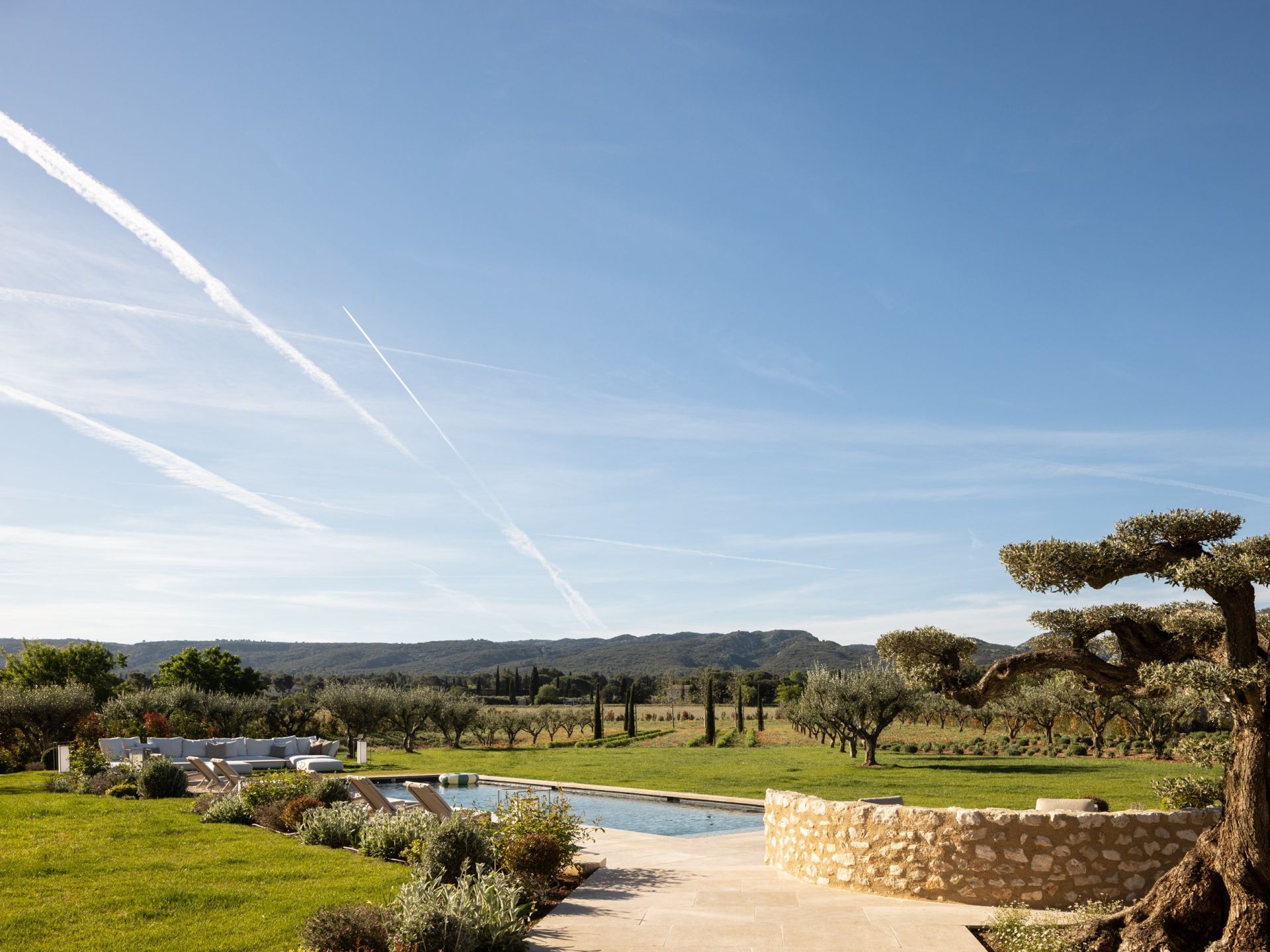 mas 8 Rooms for seasonal rent on EYGALIERES (13810)