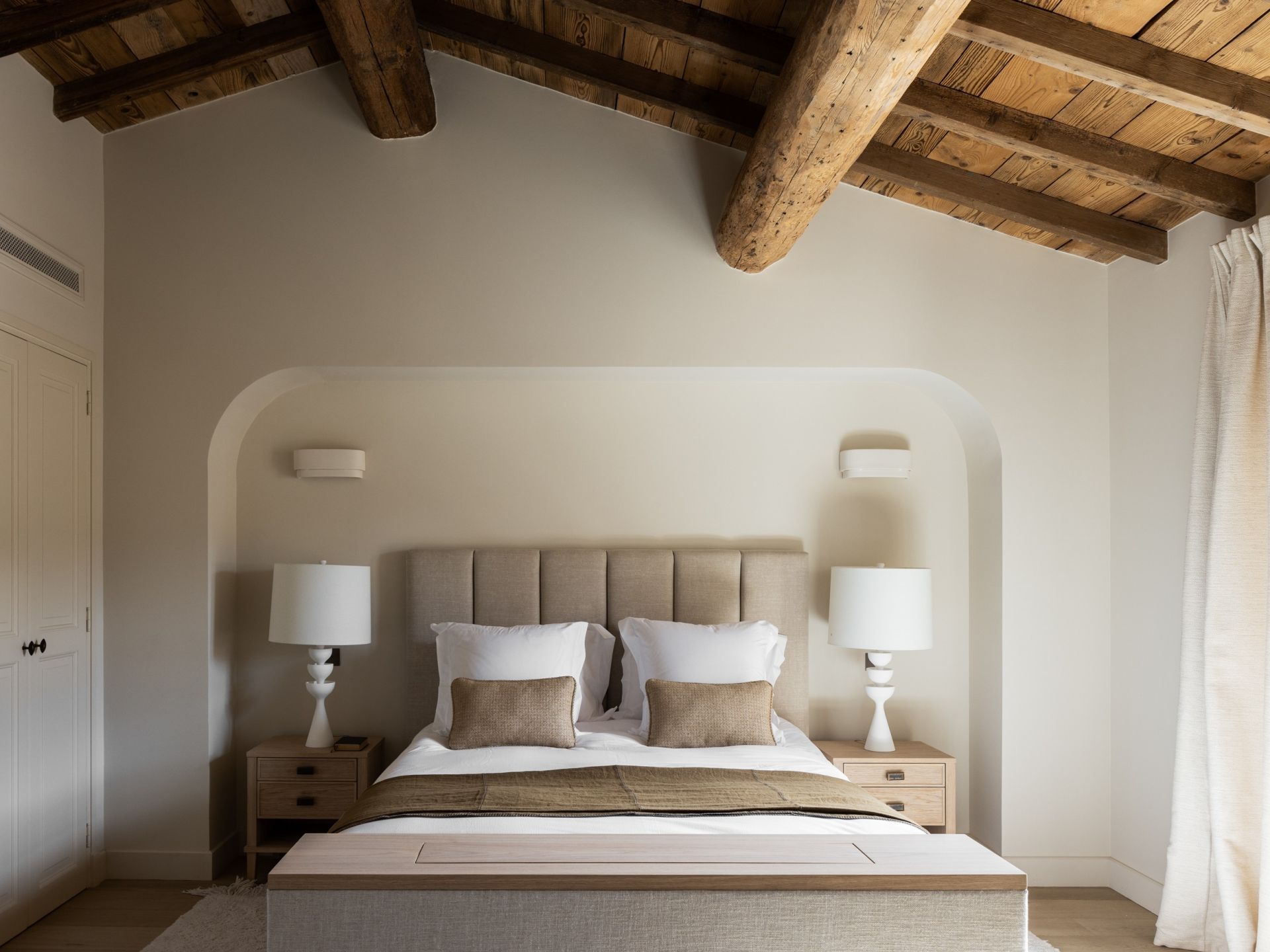 mas 8 Rooms for seasonal rent on EYGALIERES (13810)