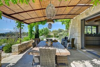 mas 5 Rooms for seasonal rent on LES BAUX DE PROVENCE (13520)