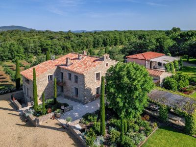 Rental Bastide Saint-Maximin-la-Sainte-Baume 9 Rooms 250 m²