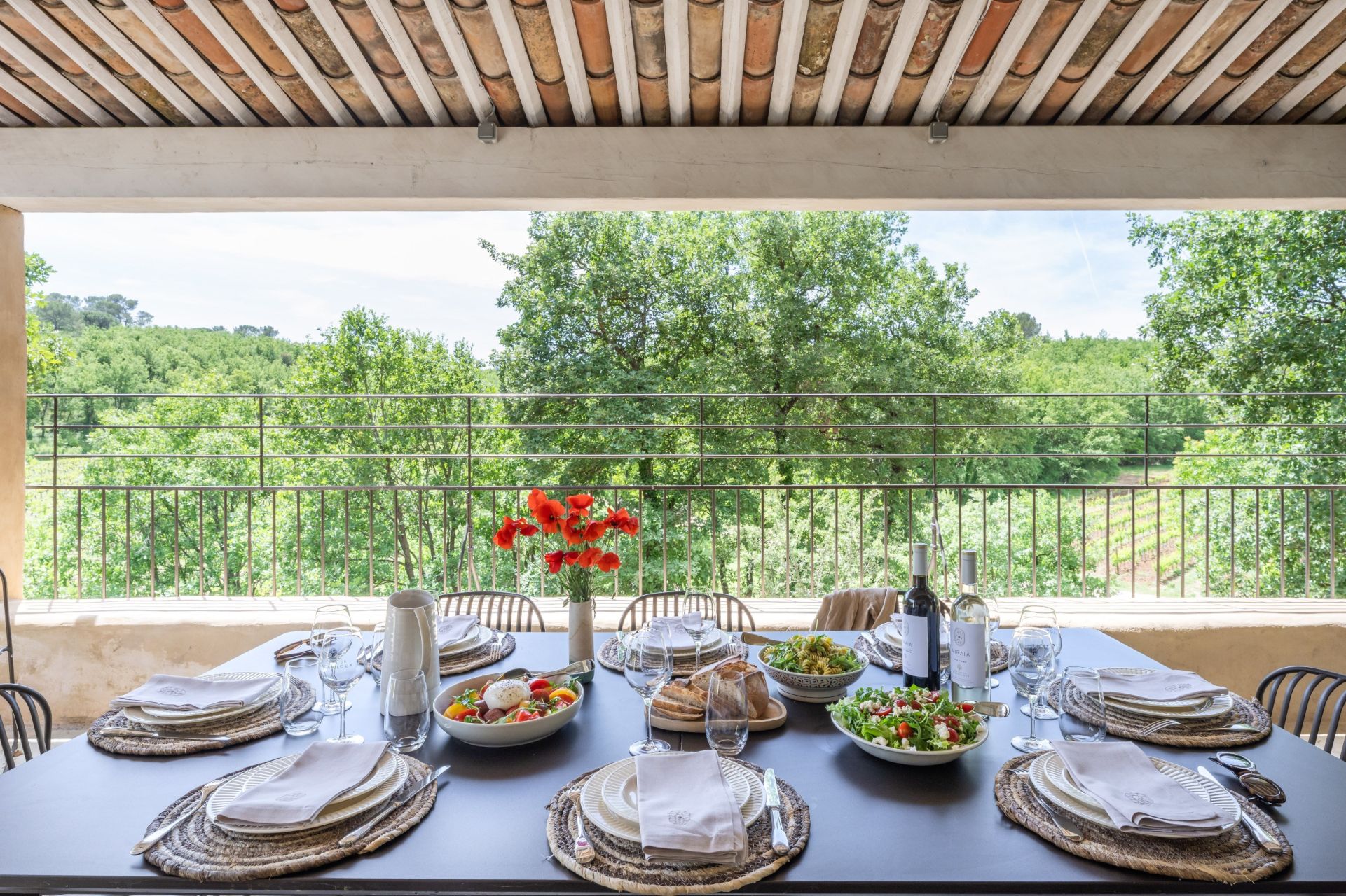 bastide 10 Pièces en location saisonnière sur ST MAXIMIN LA STE BAUME (83470)