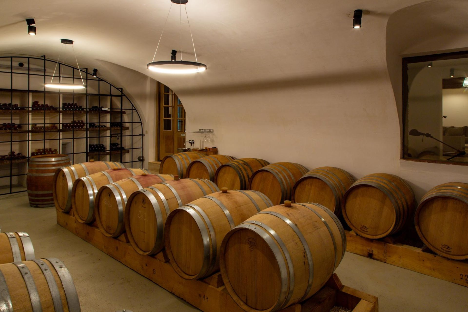 bastide 10 Rooms for seasonal rent on ST MAXIMIN LA STE BAUME (83470)