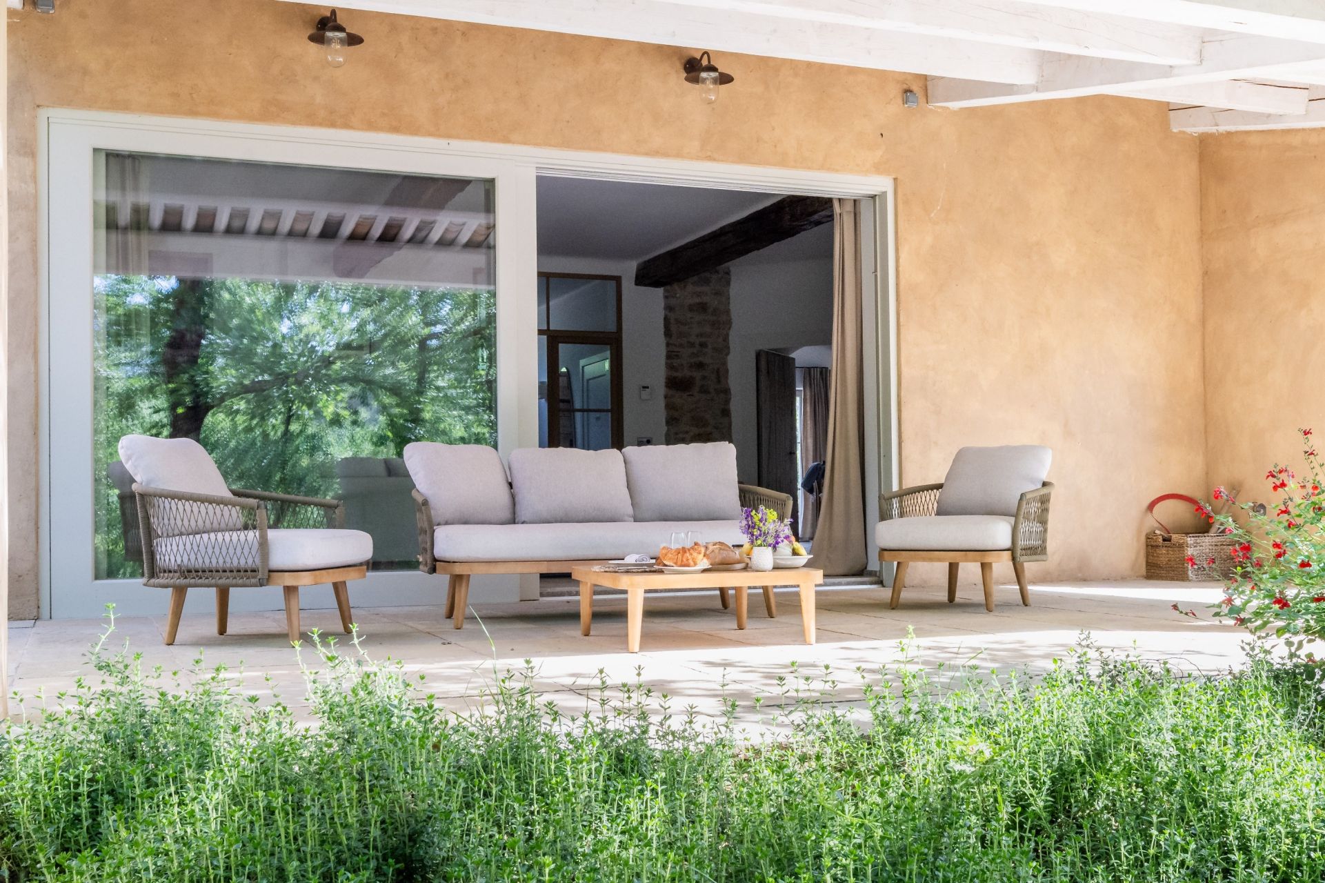bastide 10 Pièces en location saisonnière sur ST MAXIMIN LA STE BAUME (83470)