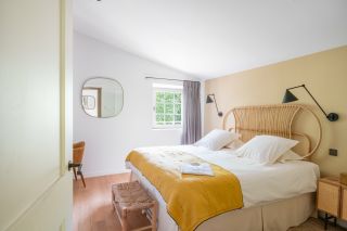 bastide 10 Pièces en location saisonnière sur ST MAXIMIN LA STE BAUME (83470)
