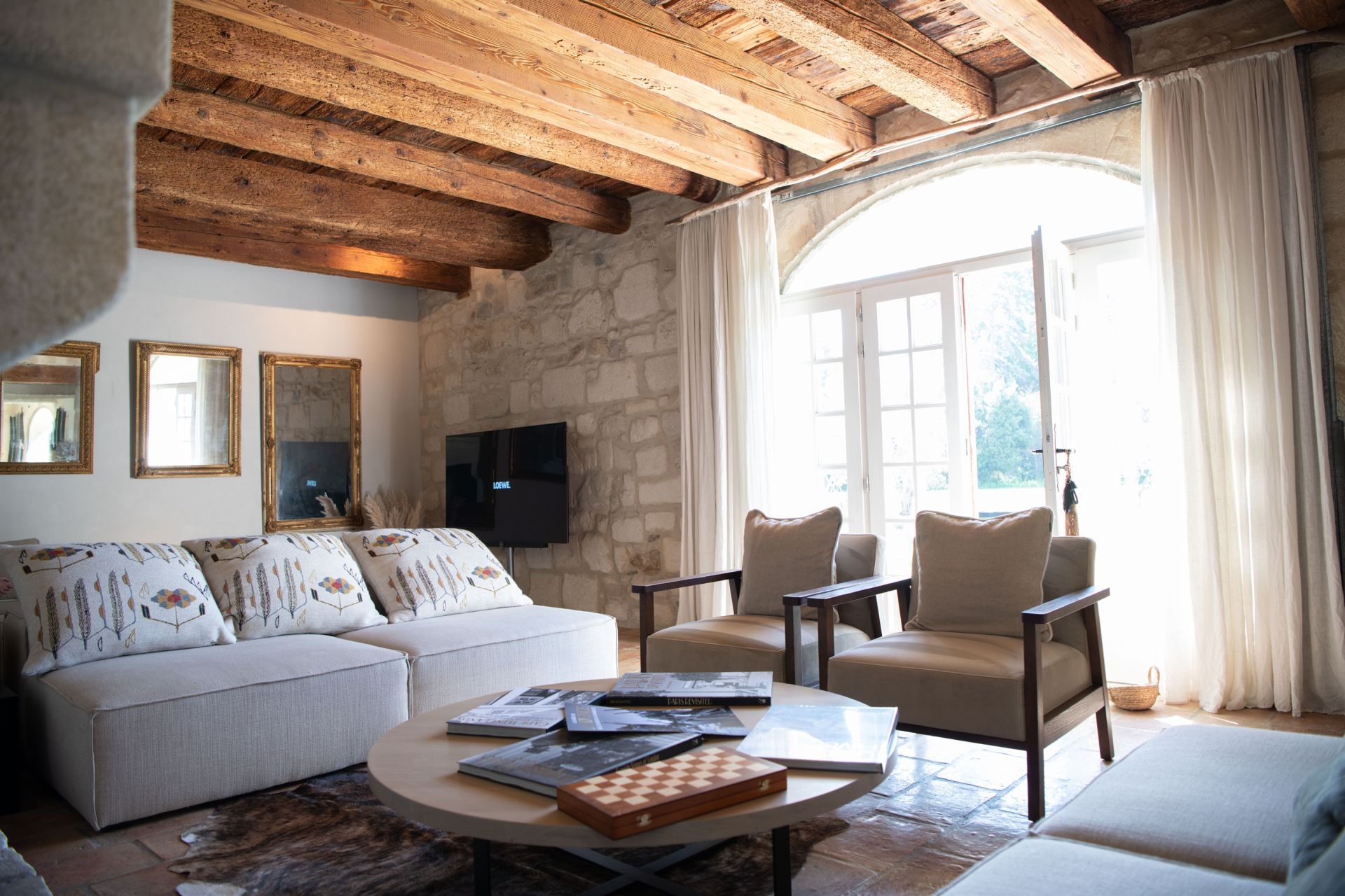 mas 10 Pièces en location saisonnière sur ARLES (13200)