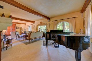 bastide 6 Pièces en location saisonnière sur GRANS (13450)