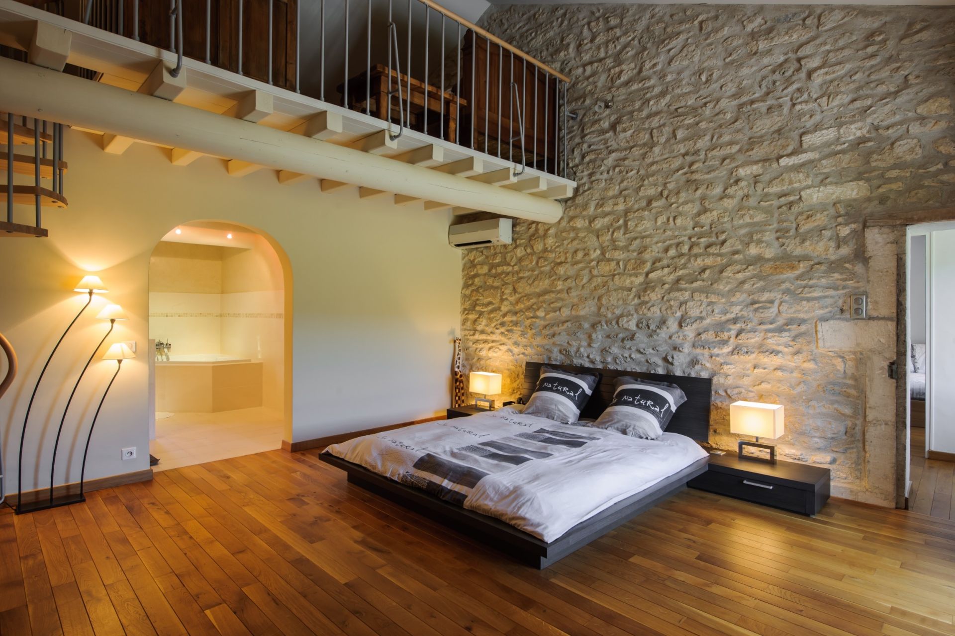 mas 9 Rooms for seasonal rent on ST REMY DE PROVENCE (13210)