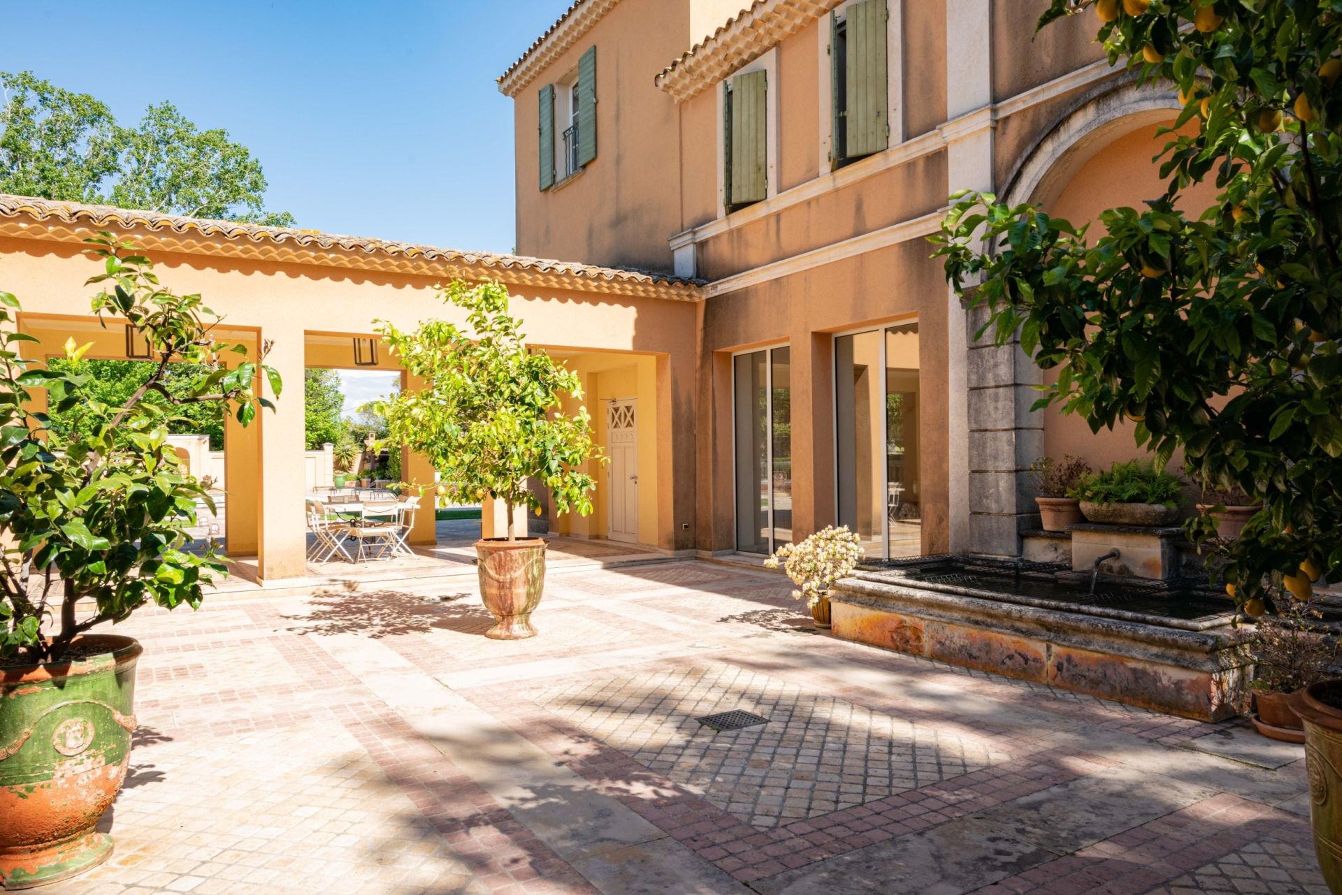 propriété 23 Pièces en vente sur AIX EN PROVENCE (13100)
