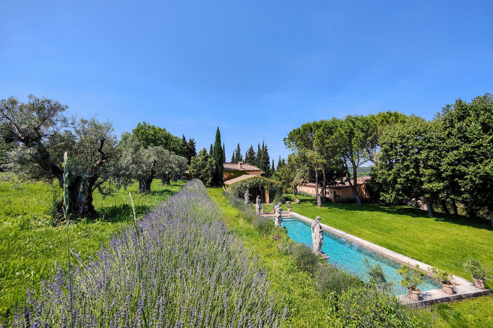 Rental House AixenProvence 15 Rooms 770 m² AixenProvence Sotheby