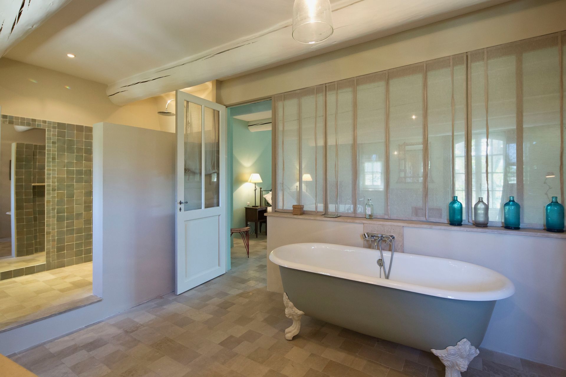 mas 11 Rooms for seasonal rent on ST REMY DE PROVENCE (13210)