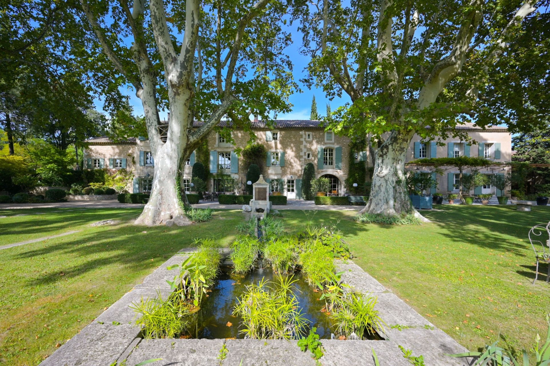 mas 17 Pièces en location saisonnière sur ST REMY DE PROVENCE (13210)