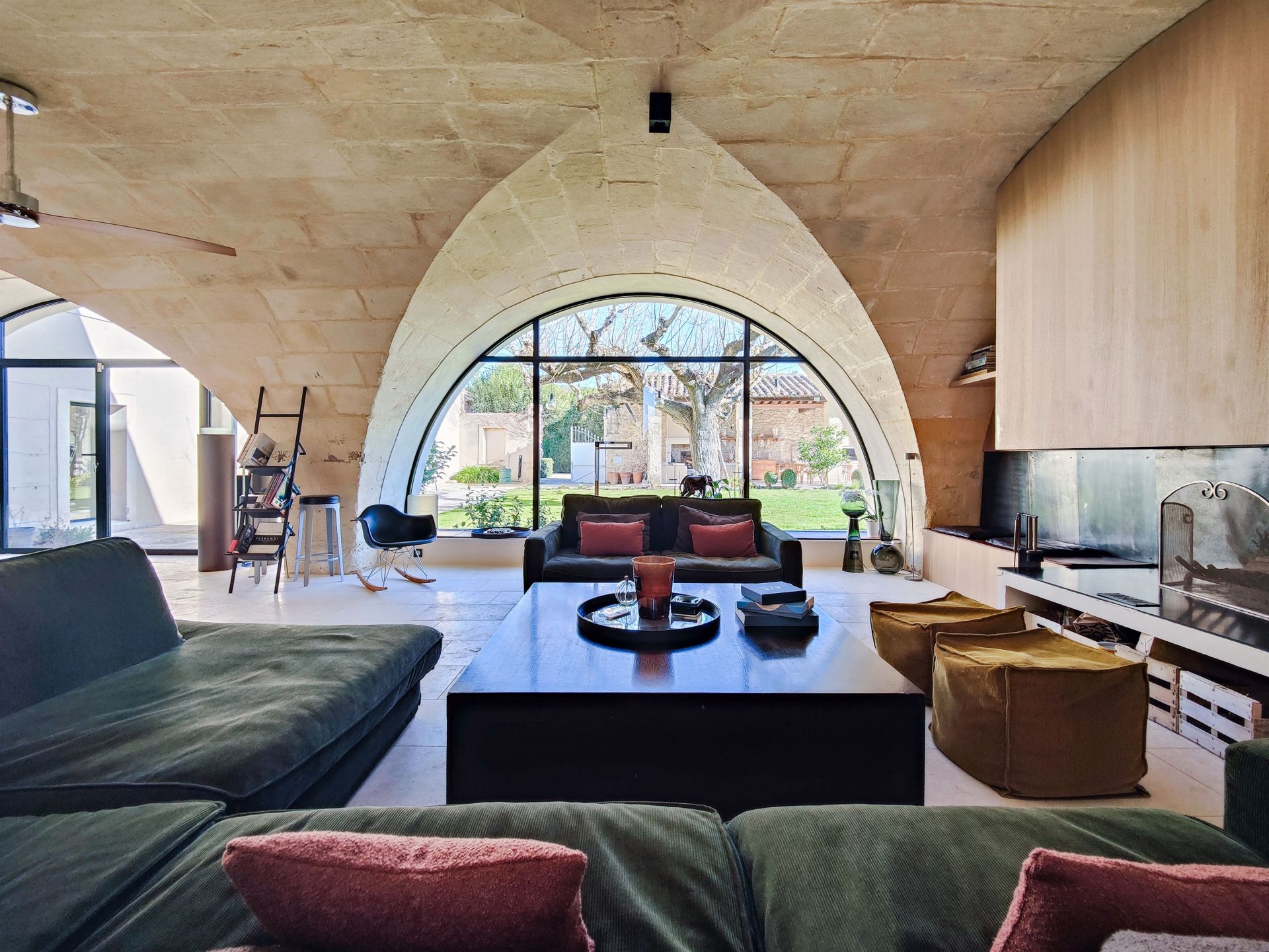 mas 6 Pièces en location saisonnière sur BOULBON (13150)