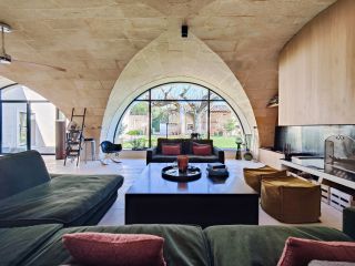 mas 6 Pièces en location saisonnière sur BOULBON (13150)