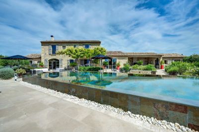 Rental Mas Saint-Rémy-de-Provence 7&nbsp;Rooms 460&nbsp;m²