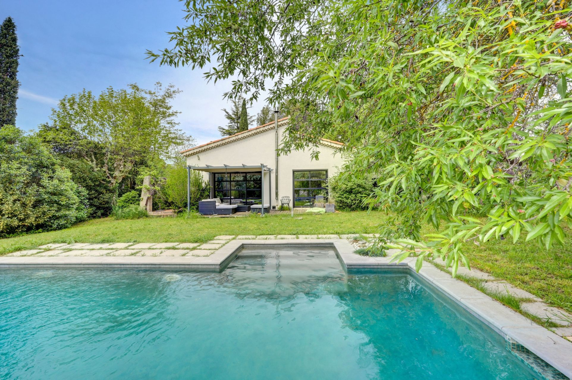 house 6 Rooms for sale on BOUC BEL AIR (13320)