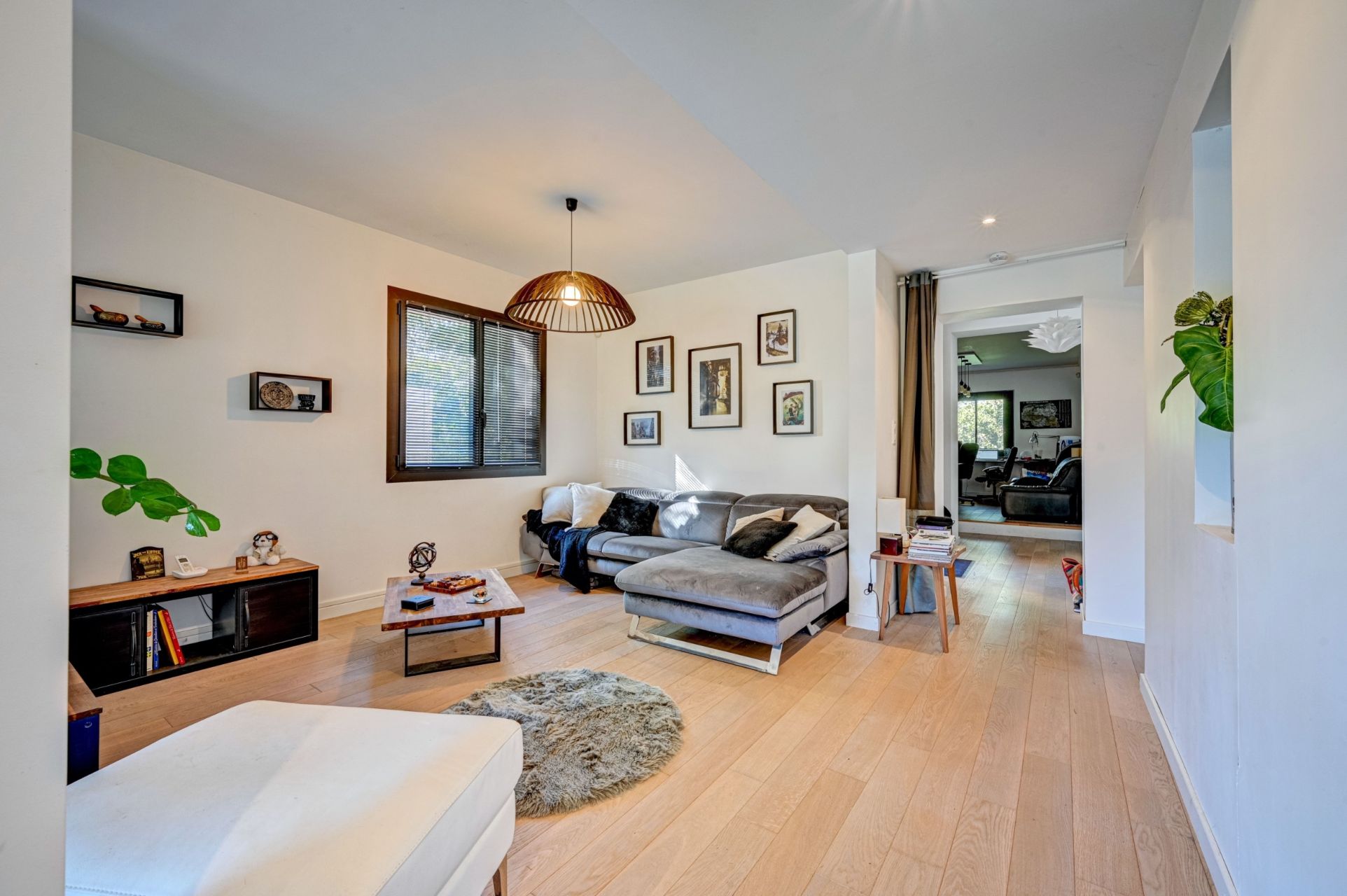 house 6 Rooms for sale on BOUC BEL AIR (13320)