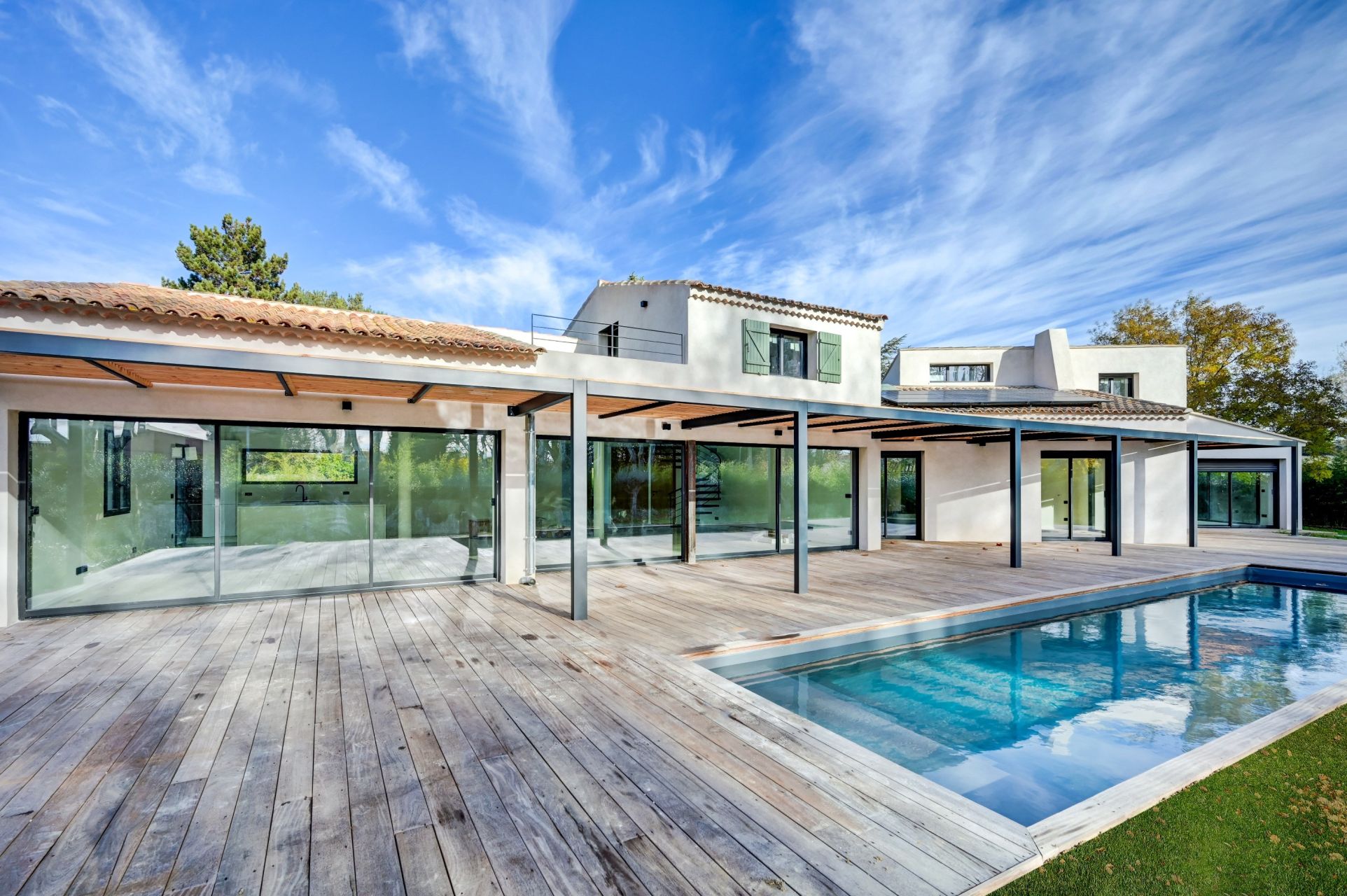 house 8 Rooms for sale on AIX EN PROVENCE (13100)